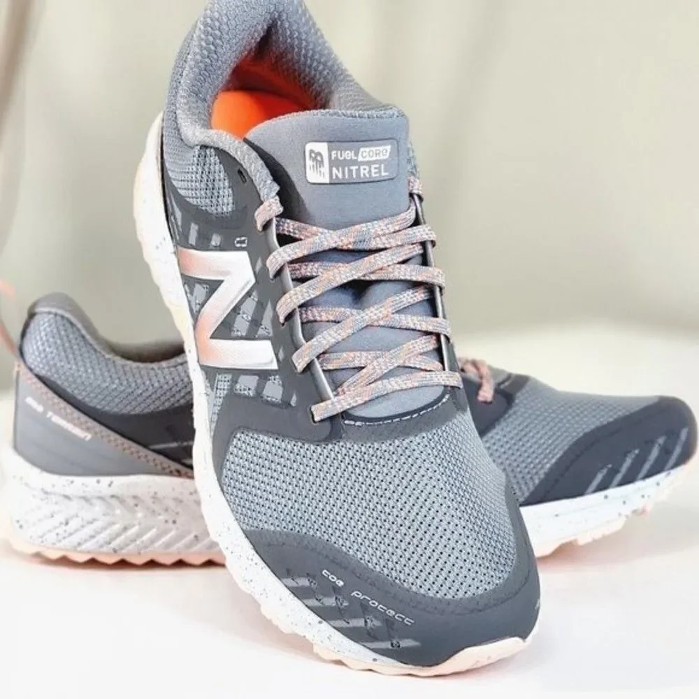 NEW! Women's New Balance FuelCore NITREL Trail Running Shoes / Size 8 - Picture 2 of 11